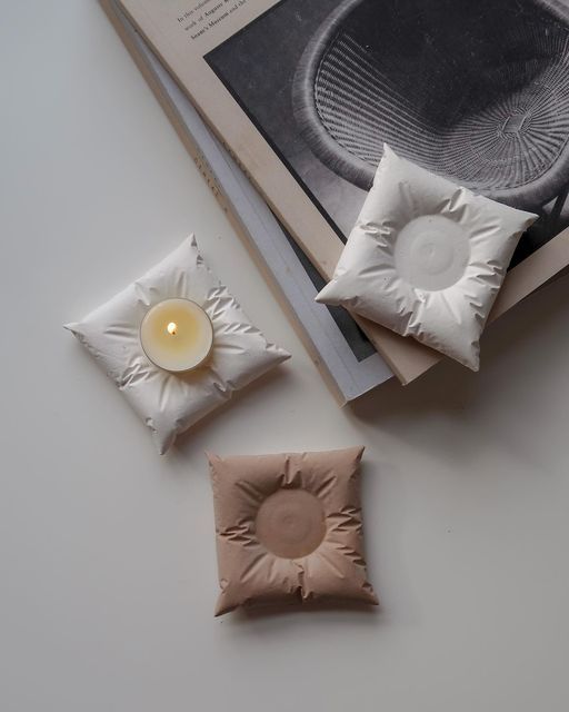 Tea Light Pillow Holder